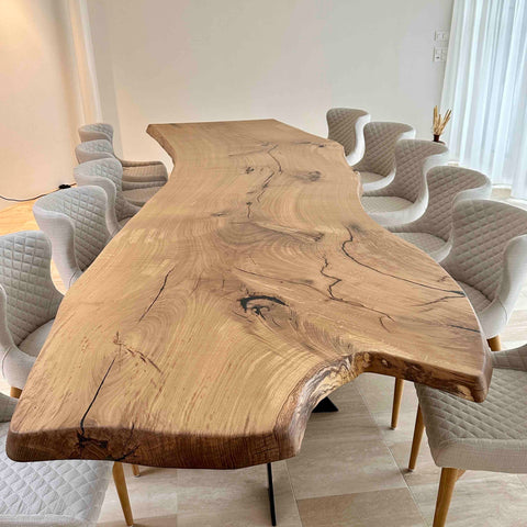 Konferenztisch SUPREME - Nature White - Eichen Baumstamm Monolith mit Picassi Spyder Duo Gestell