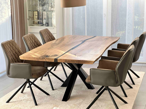 Esstich Unikat Eiche DUO - Epoxy mit Baumkante und Nature White Finish mit Spyder Gestell