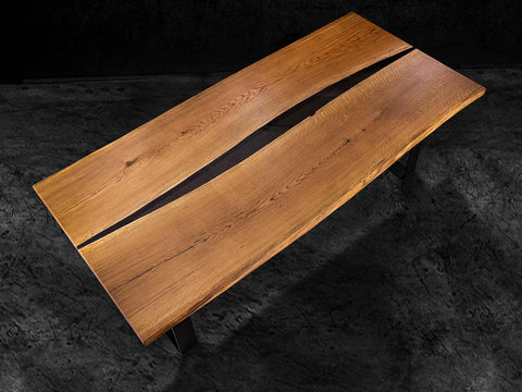 Tisch aus Wildeiche | Epoxidharztisch Massivholz und individuell